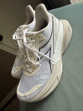 Diadora Nucleo 2 Neutral White/Off-White Women’s Running Shoes